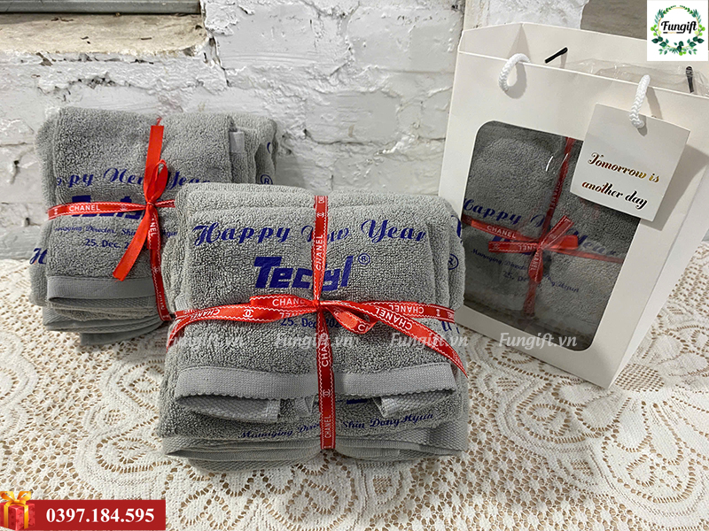 Xưởng sản xuất set khăn in logo