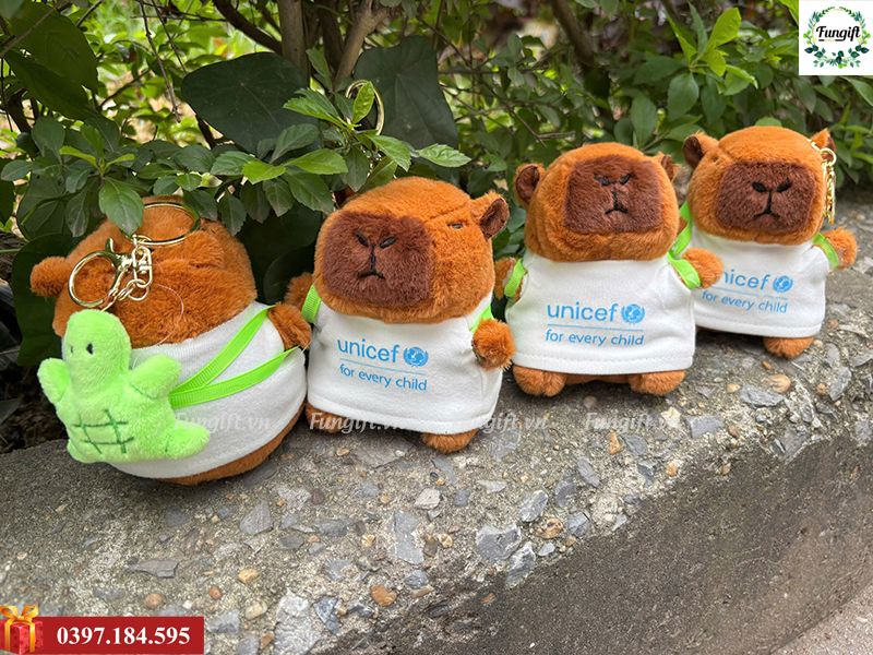 Móc khóa gấu bông capybara in logo