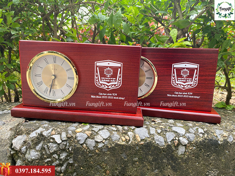 Đồng hồ để bàn giá rẻ
