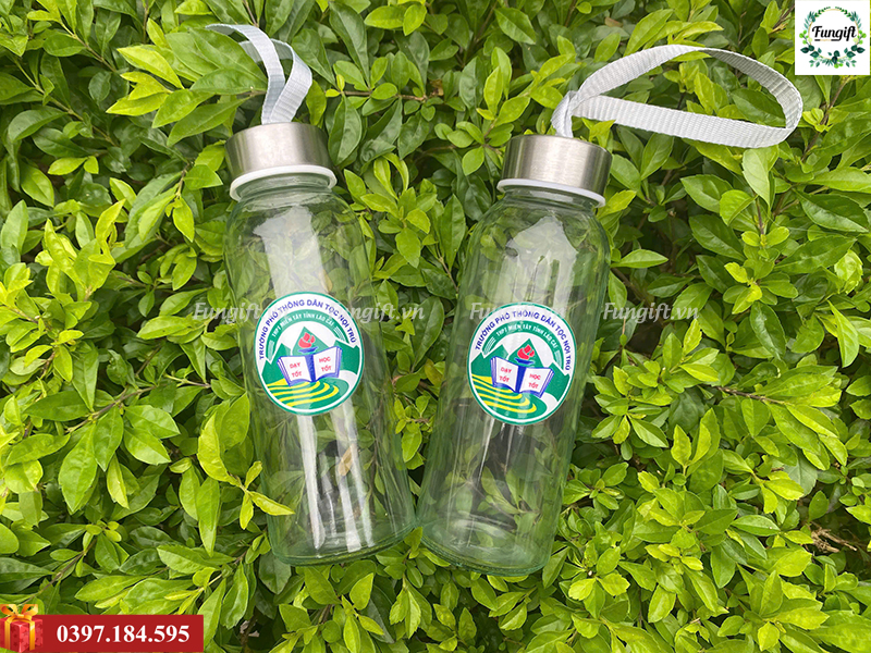 Gia công in logo lên bình nước thủy tinh