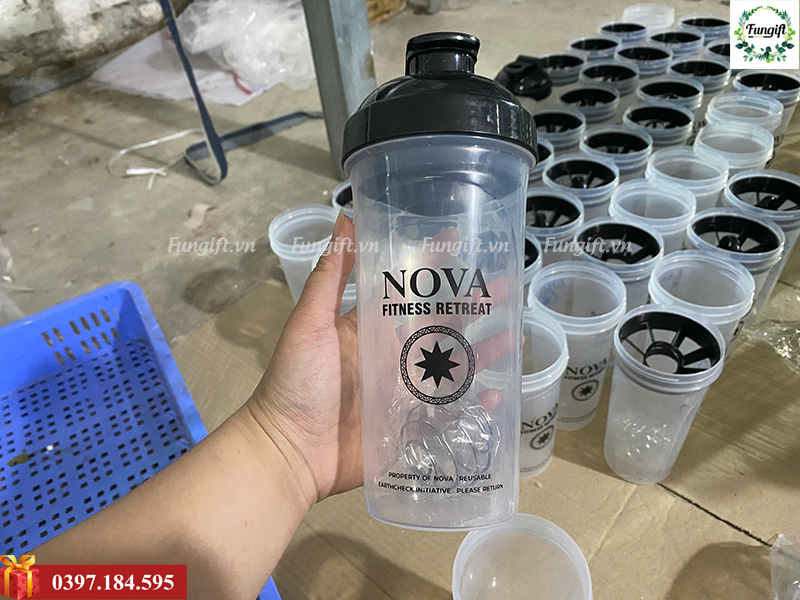 Quà tặng khai trương cốc lắc in tên