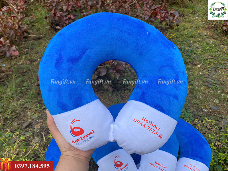Sản xuất gối chữ U du lịch in logo