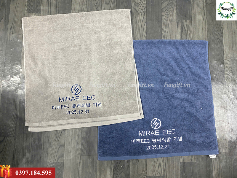 Set khăn mặt thêu logo số lượng lớn