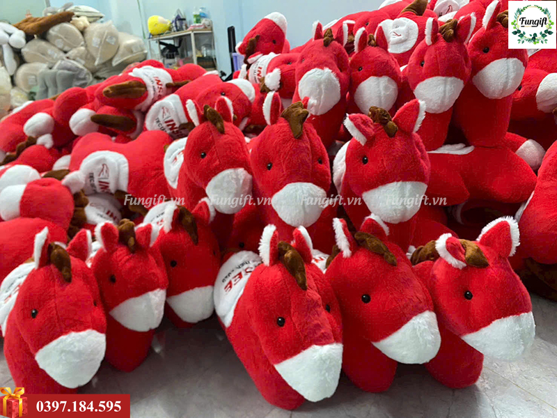 Gấu bông ngựa tết