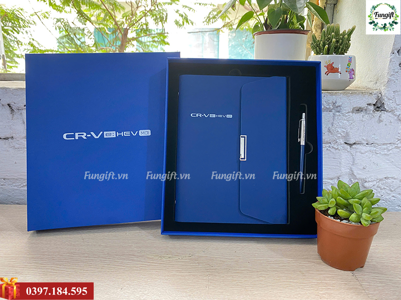 Gift set in logo làm quà tặng khách hàng