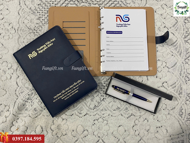 Quà tặng học sinh giá rẻ cuối năm học in logo theo yêu cầu