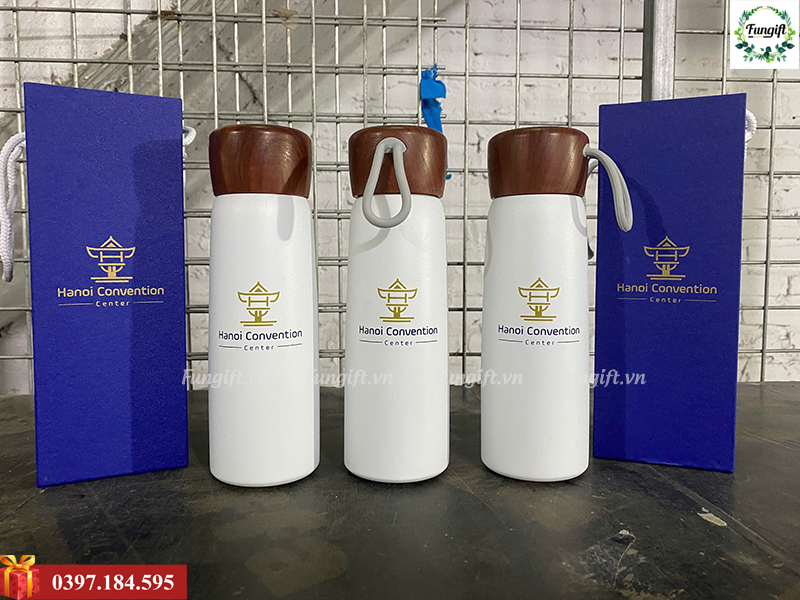 Quà tặng sự kiện bình giữ nhiệt in logo