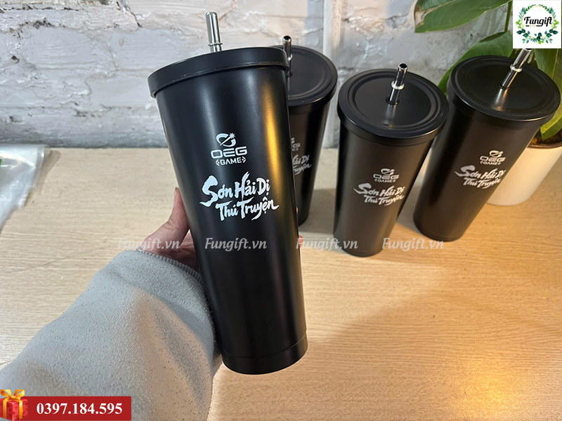 Quà tặng sự kiện ly giữ nhiệt in logo theo yêu cầu