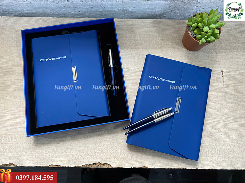 Set quà tặng doanh nghiệp sổ tay và bút ký khắc tên logo công ty