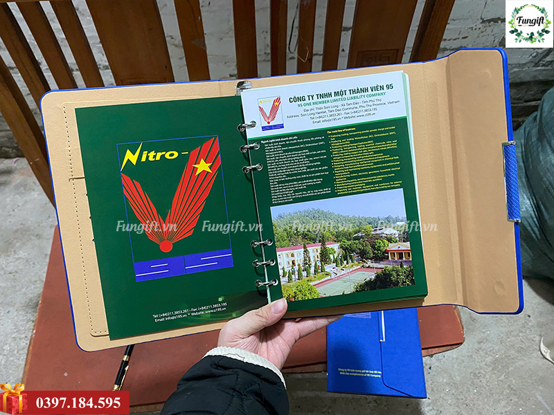 Set quà tặng sổ da và bút ký
