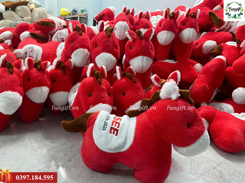 Thú nhồi bông ngựa ngố dễ thương