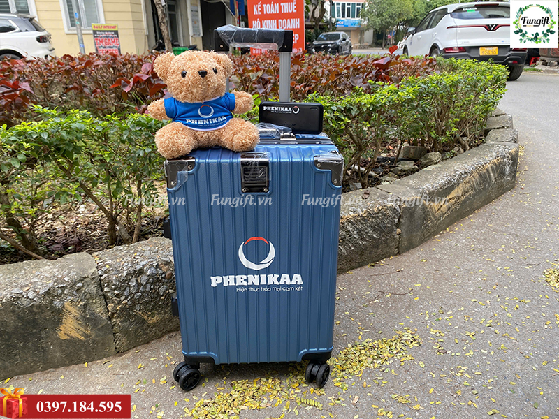 Quà tặng vali gấu pin sạc in logo