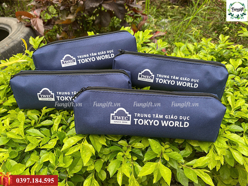 Mẫu túi bút vải in làm quà tặng