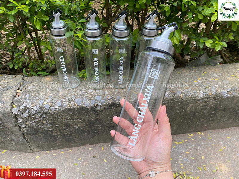 Dịch vụ in logo lên ly cốc, chai lọ thuỷ tinh làm quà tặng