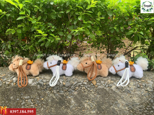 Đặt hàng móc khóa ngựa bông số lượng lớn