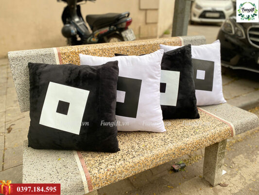 Đặt in gối vuông số lượng lớn