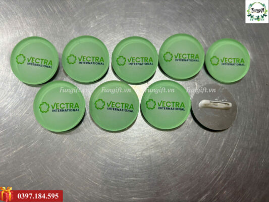 Huy hiệu cài áo in theo yêu cầu