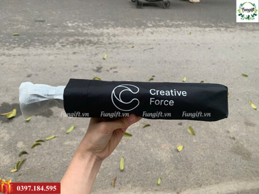 Mẫu ô dù cầm tay gấp gọn in logo