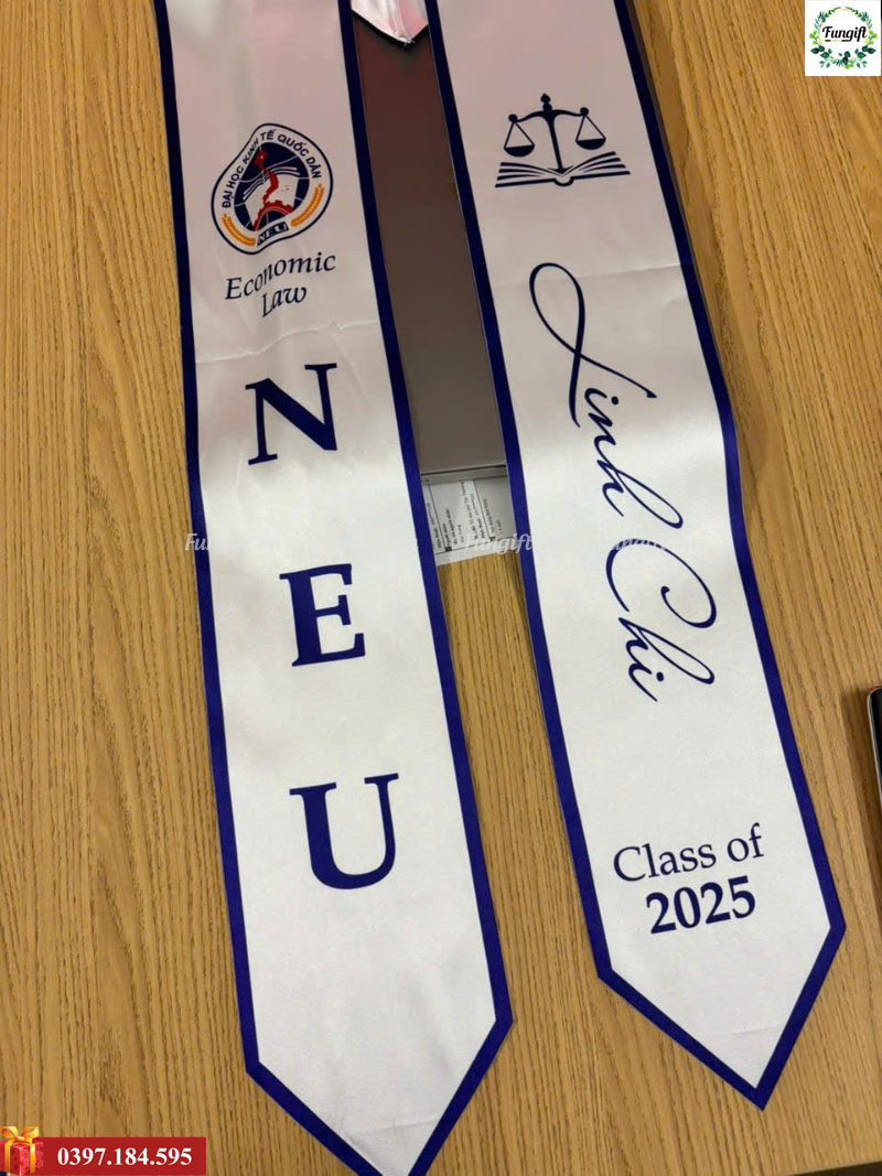 Băng đeo tốt nghiệp đại học