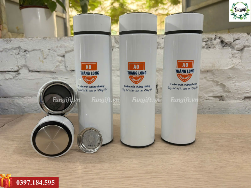 Bình nước in logo theo yêu cầu