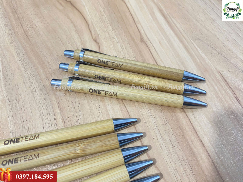 Bút gỗ khắc logo, chữ theo yêu cầu