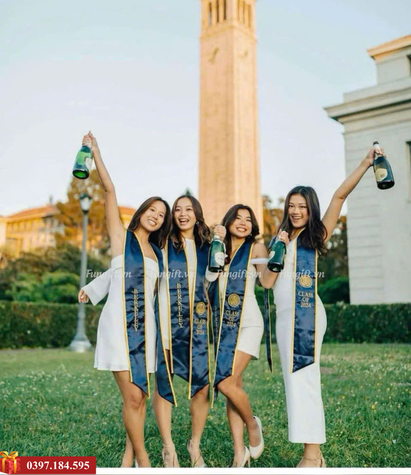 Dây đeo chéo tốt nghiệp