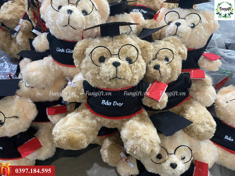 Gấu bông cử nhân quà tặng tốt nghiệp