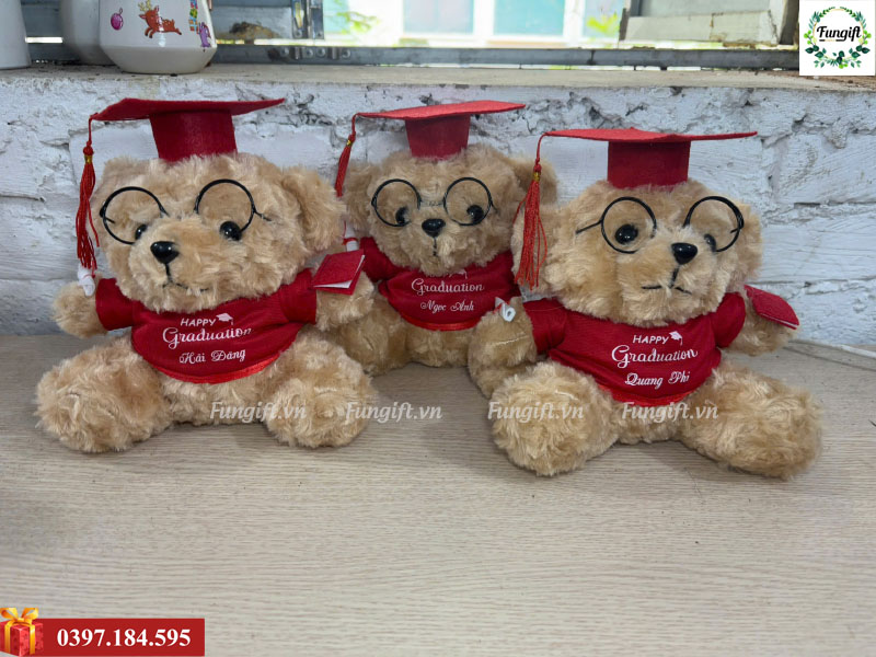 Gấu bông tặng lễ tốt nghiệp in theo yêu cầu