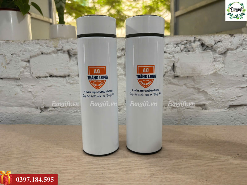 In logo lên bình giữ nhiệt