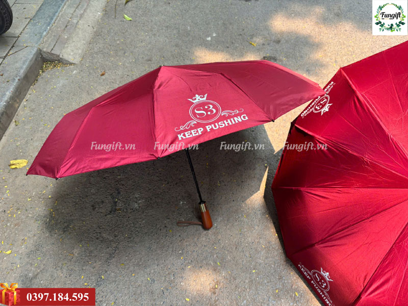 Ô dù tự động cán gỗ