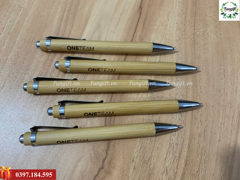 Quà tặng bút bi vỏ tre khắc logo theo yêu cầu