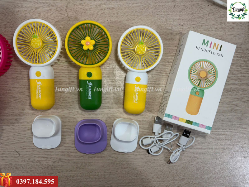Quạt điện mini in logo làm quà tặng quảng bá thương hiệu