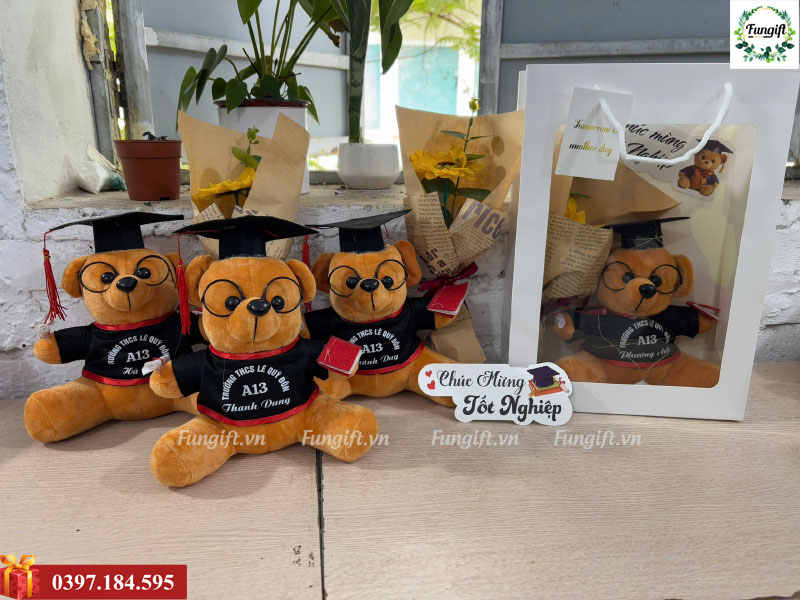 Gấu bông tốt nghiệp in tên