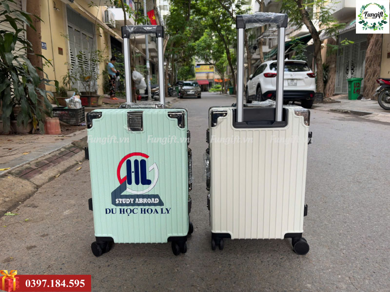 In vali theo yêu cầu tại Hà Nội