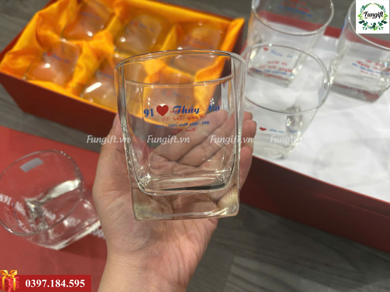 Cốc thủy tinh kèm hộp in giá rẻ