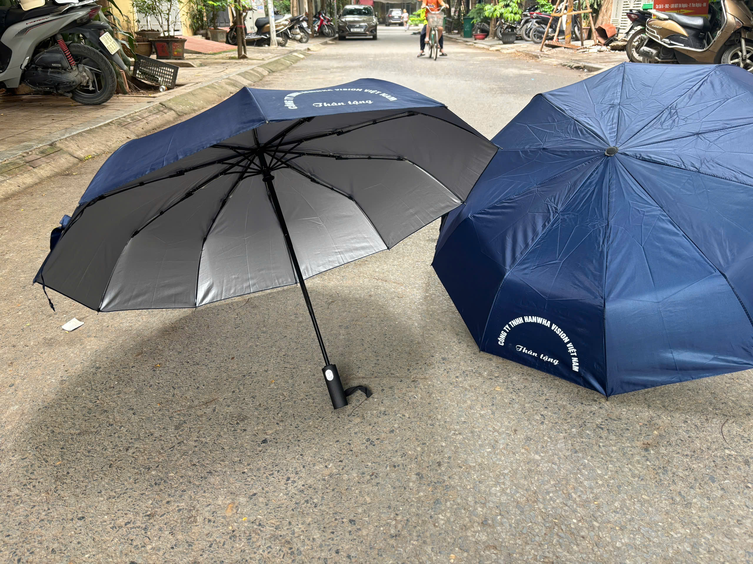 In ô tráng bạc cầm tay