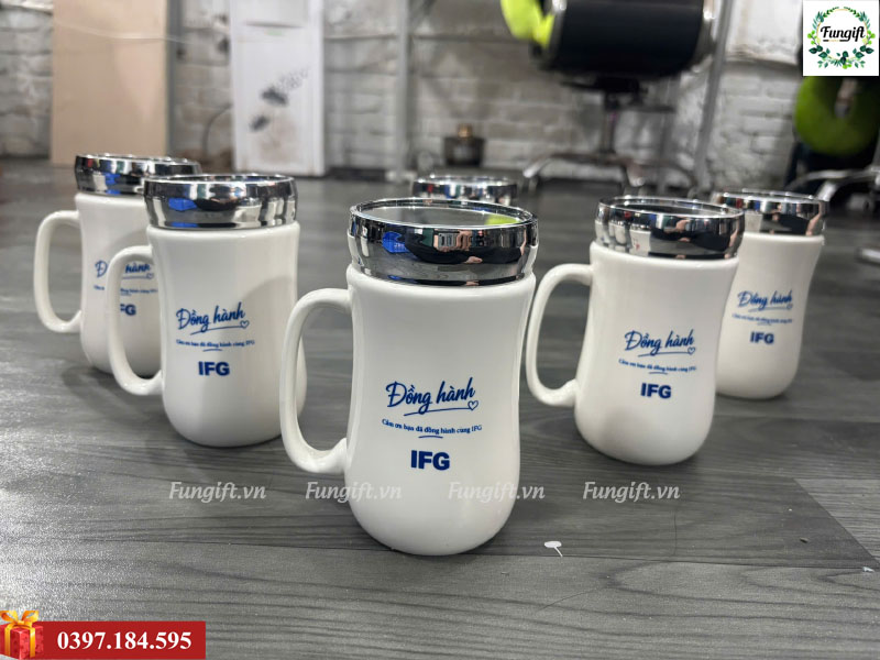Mẫu cốc sứ tráng gương in giá rể