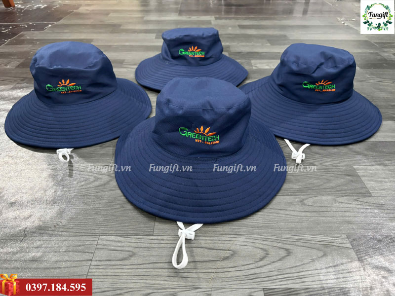 May mũ tai bèo thêu logo