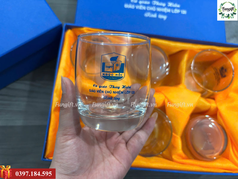 Quà kỉ niệm bộ cốc thủy tinh in logo