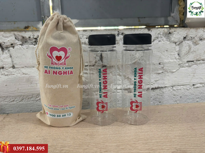 Bình nước nhựa in theo yêu cầu