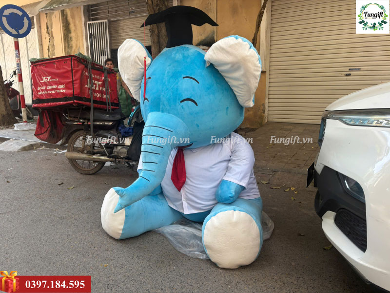 Gấu bông con voi trưng bày