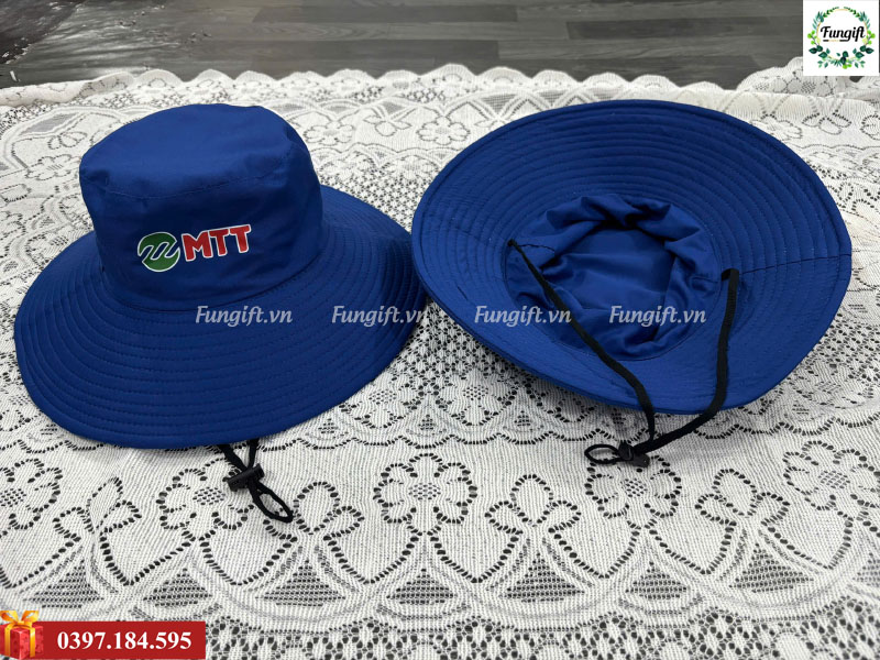 In logo lên mũ tai bèo