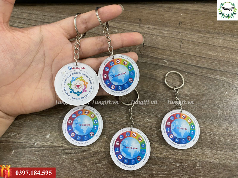 In móc khoá mica theo yêu cầu giá rẻ