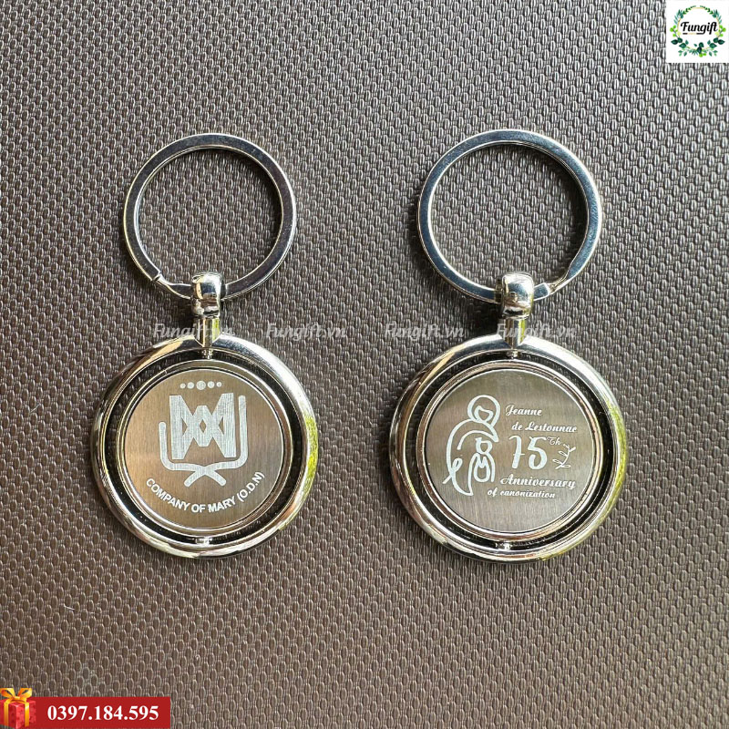Móc khoá kim loại khắc tên logo