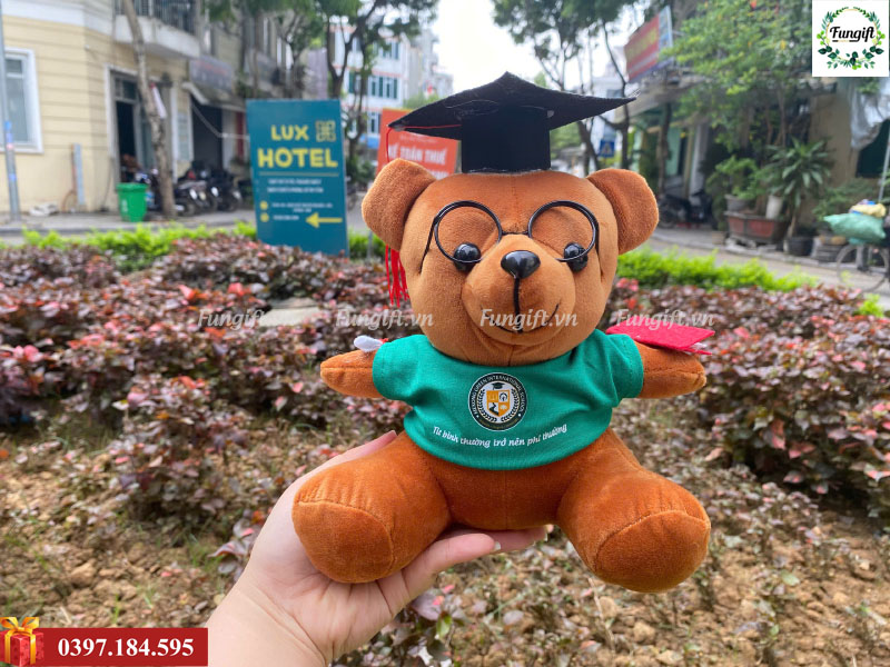 Quà tặng gấu bông tốt nghiệp in logo