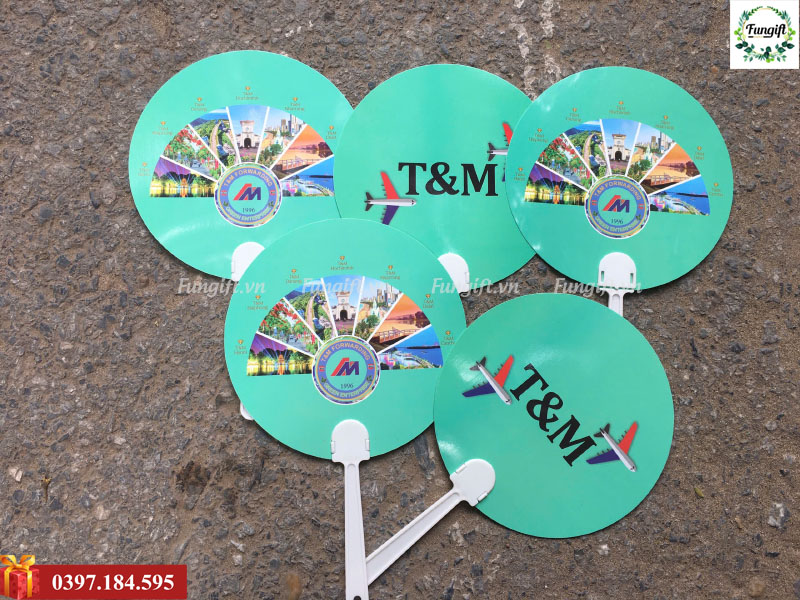 Quạt nhựa cầm tay quảng cáo in logo số lượng ít