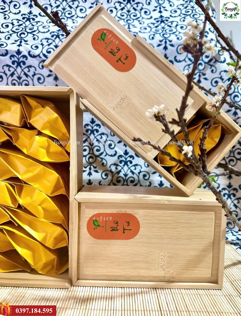 Báo giá in khắc hộp tre đựng trà
