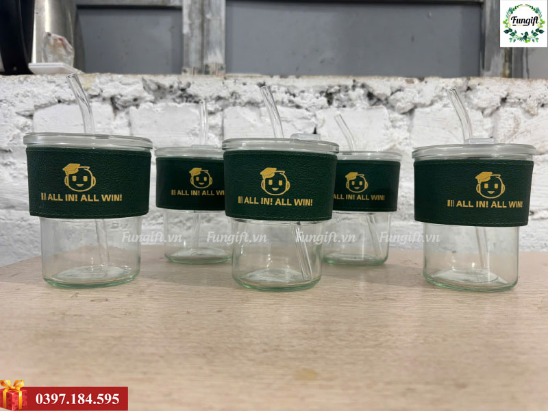 In cốc thủy tinh bọc da theo yêu cầu