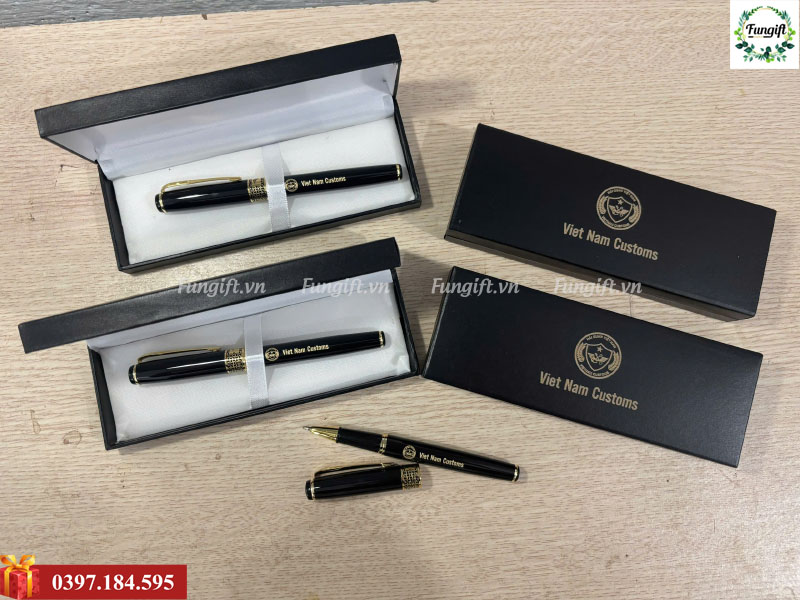 Set hộp và bút ký khắc theo yêu cầu
