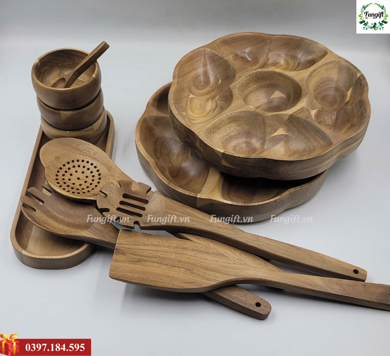 Xưởng bán đồ bếp gỗ keo Hà Nội